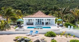 Luxurious Beachfront Villa